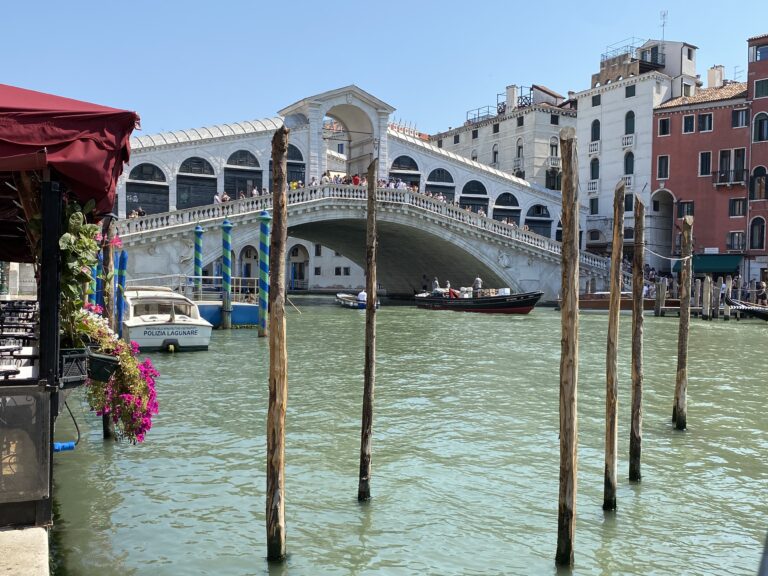 Lire la suite à propos de l’article La Dolce Vita à Venise : un voyage gourmand entre Italie et Provence