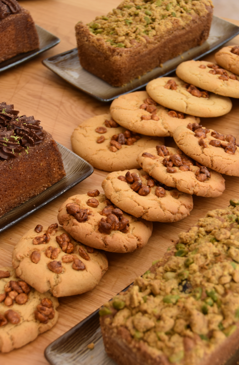 Lire la suite à propos de l’article Petits Gâteaux de Voyage et Mignardises : Voyage Gourmand d’Ici et d’Ailleurs