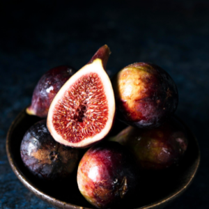 Lire la suite à propos de l’article La Figue : Douceur Méditerranéenne au Cœur de l’Assiette
