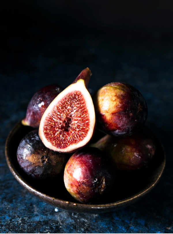 You are currently viewing La Figue : Douceur Méditerranéenne au Cœur de l’Assiette